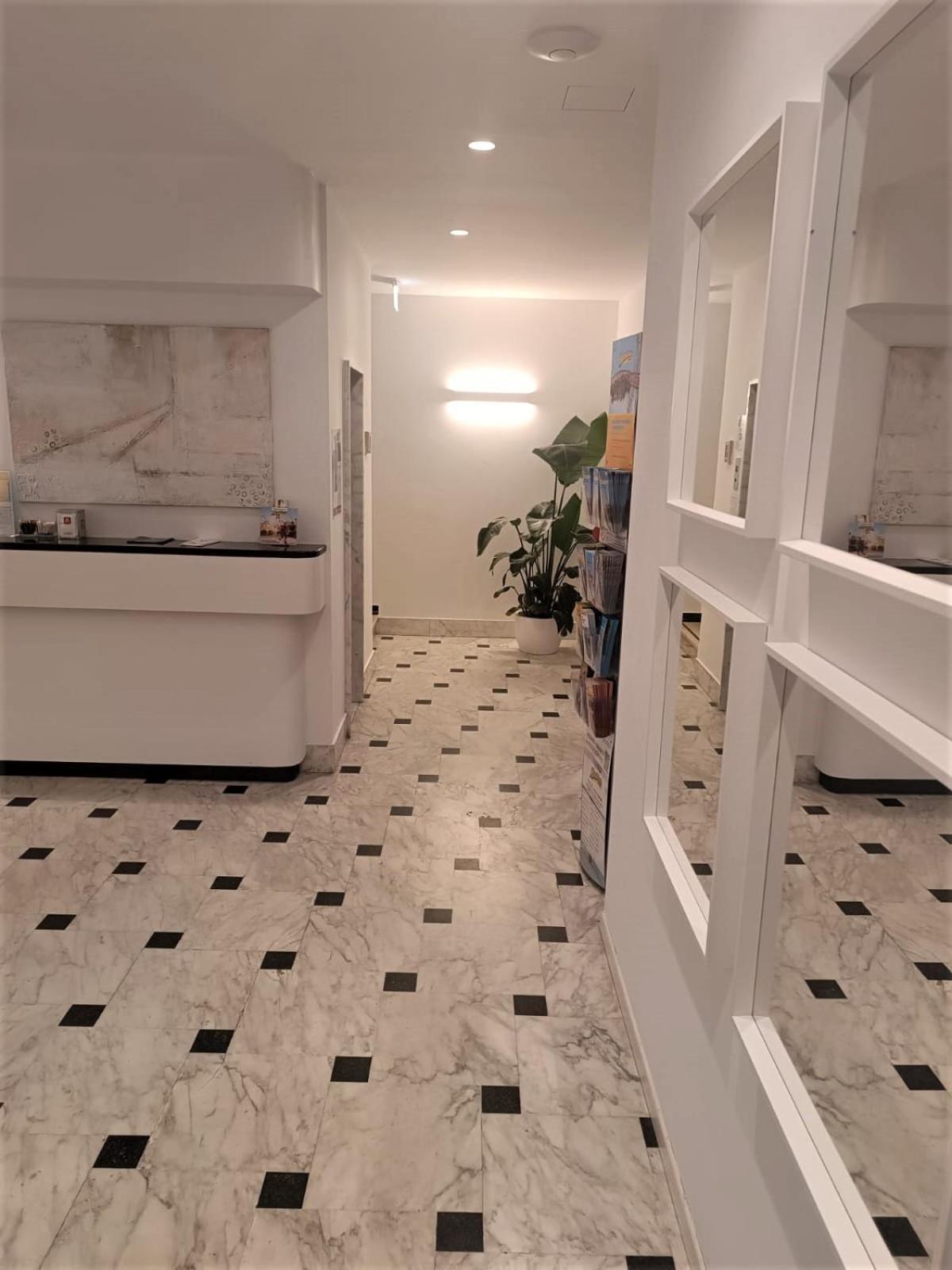 Exclusive In Pieno Centro - Nuova Gestione 2025 Riccione